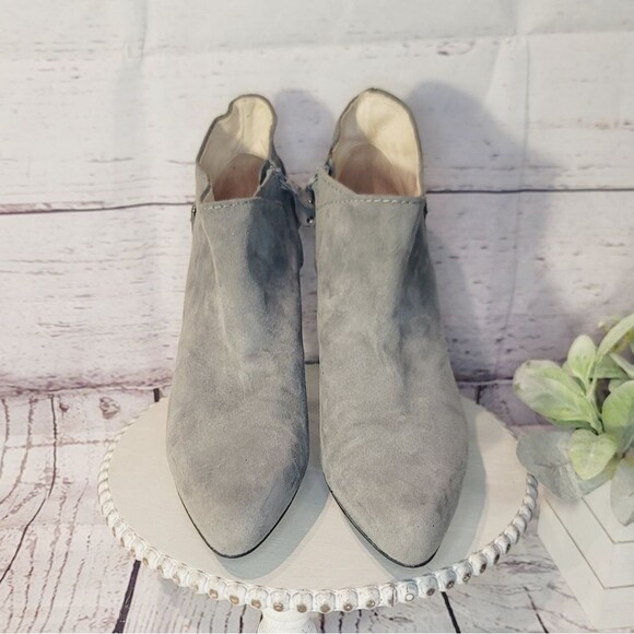 Cole Haan Gray Suede Leather Ankle Heeled Buckle Zip Booties Size 9.5B - Picture 4 of 16